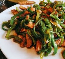 Stir-Fried Green Pepper with Fermented Tofu