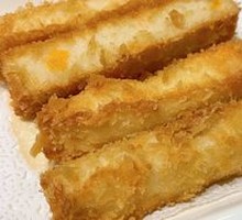 Cheesy Fish Sticks with Bursting Cheese