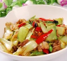 Stir-Fried Pork Shreds with Cabbage Stems