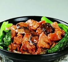 Braised Chicken Rice in Clay Pot