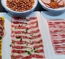 Qiqi Family Mixed Meat