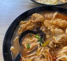 Fried Pork Trotter Lo Mein