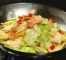 Spicy Stir-Fried Shredded Cabbage