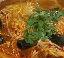 Signature Clam Rice Noodles