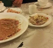 Beef Cubes with Rice Crackers