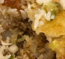 鱼香肉丝煲仔饭