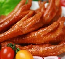 Sauce-Flavored Braised Chicken Feet