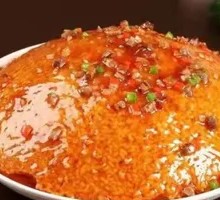 Beef Sauce with Crispy Rice Noodles