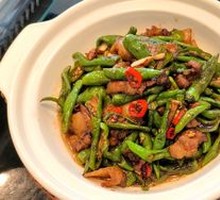 Stir-fried Pork with Green Chili