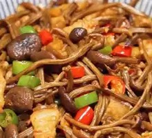 Tea Tree Mushroom Dry Pot