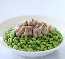Steamed Chicken Feet with Corn