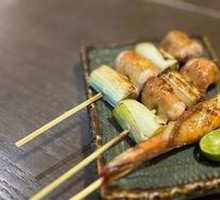 Grilled Chicken Leg with Scallion Skewers