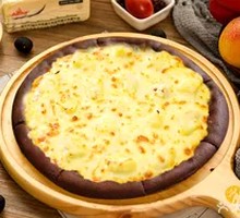 Golden Pillow Durian Pizza
