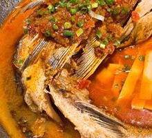 Signature Diving Fish