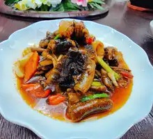 Braised Eel with Preserved Meat
