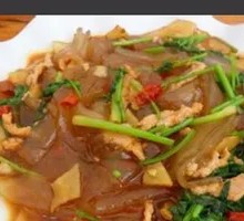Stir-Fried Pork Shreds with Rice Noodles
