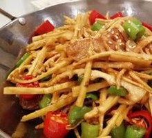 Huangshan Wild Bamboo Shoots Stewed with Tofu