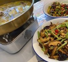 White Enoki Mushroom Stir-Fried with Shredded Pork