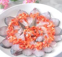 Two-Part Bighead Carp (Chopped Chili Tail)