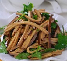 Spiced Egg Sheet Salad