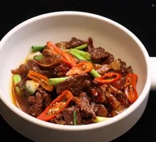 Braised Beef Brisket and Hoof Tendon Burger