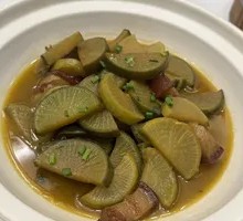 Braised Pork with Radish