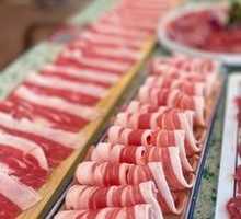 One-Meter Beef Rolls