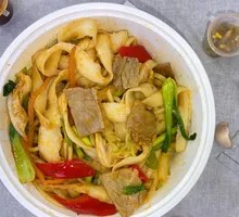 Beef Stir-Fried Knife-Cut Noodles