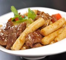 Beef Stir-Fried Rice Noodles