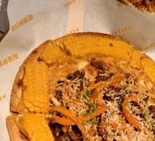 Slow-Cooked Beef Double-Crunch Italian Thin Crust Pizza