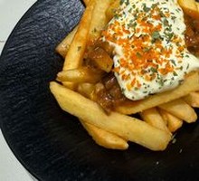 Salty Curry Meat Sauce Dirty Fries