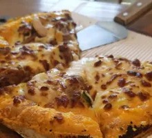 Classic Durian Pizza with Sweet Potato Edges