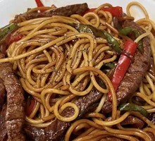 Black Pepper Beef Noodles