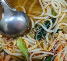 Crossing-the-bridge Rice Noodles