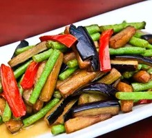 Eggplant and Green Bean Stir-fry
