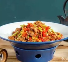 Stir-Fried Beef with Yellow Onion