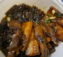 Preserved Vegetable Braised Pork