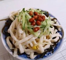 Beef tendon noodles