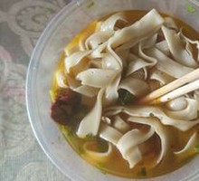 Medium-width Beef Noodles