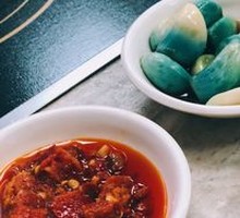 Sauce-Pickled Laba Garlic