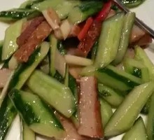 Cucumber Stir-Fried with Tender Meat