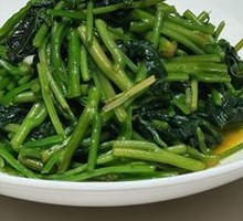 Stir-fried Green Pepper with Sweet Potato Leaves