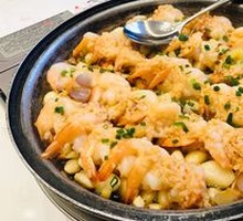 Stir-Fried Garlic Shrimp with Tails