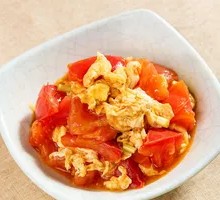 Tomato and Egg Stir-Fry