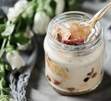 Fresh-Steamed Peach Gum Dessert