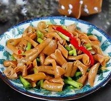 Spicy Crispy Goose Intestine in Dry Pot