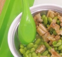 Sausage Steamed with Corn and Peas