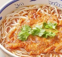 Braised Pork Cutlet Rice Noodles