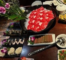 Spicy King Double-Flavor Hot Pot