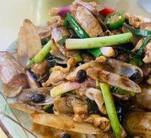 Stir-fried Squid with Black Bean Sauce